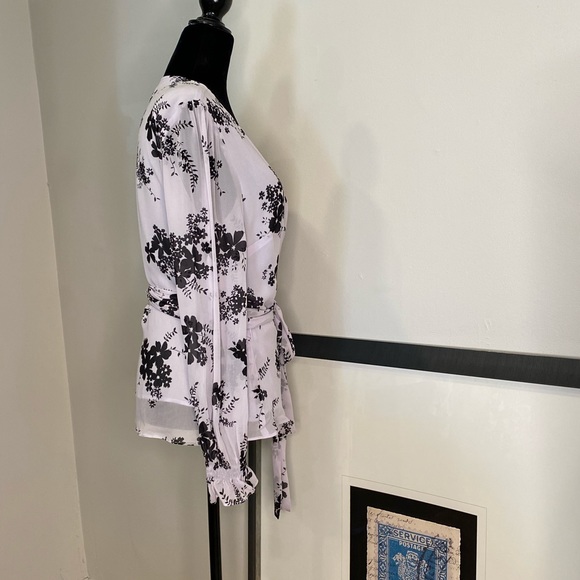 Micheal Kors Wrap around Blouse - Picture 4 of 11